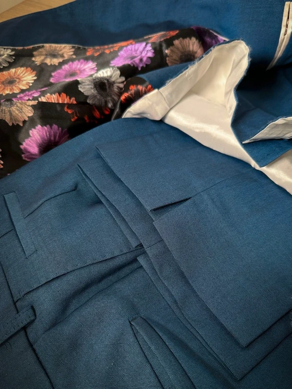 William Hunt Petrol Blue Three Piece Suit - Image 5
